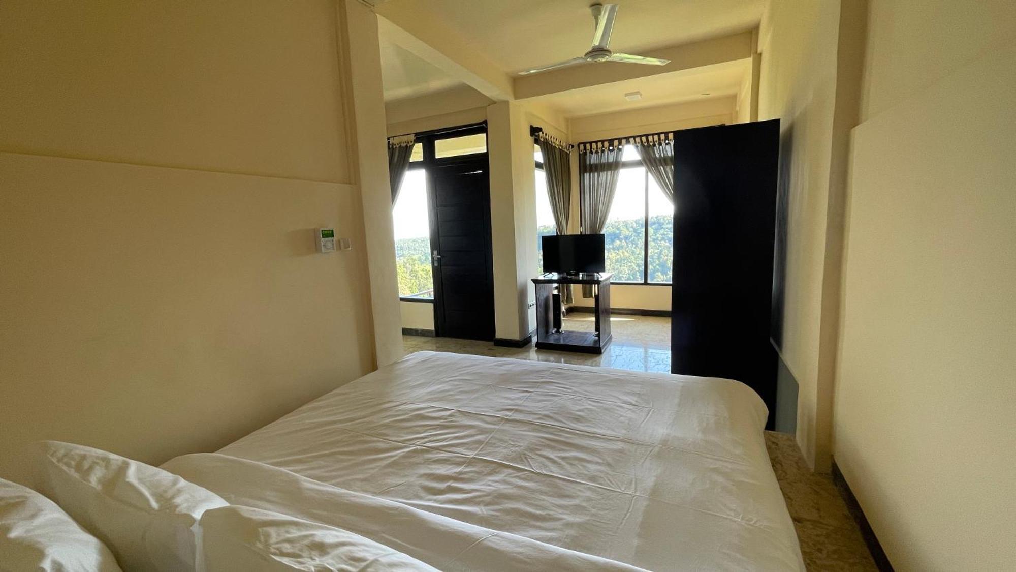 Domisili Ijen Cliff By Fays Hospitality Hotel Banyuwangi  Exterior photo